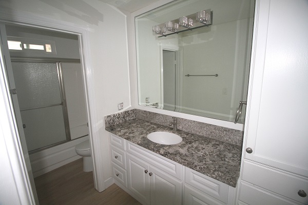 Fully Equipped Second Bathroom