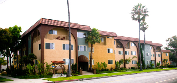 Oceangate Villas - 301 Knob Hill, Redondo Beach